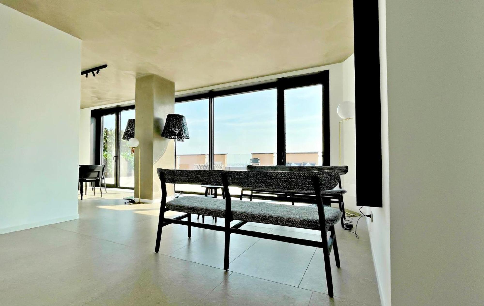 San Babila Central Tower With Panoramic Terrace Overlooking Duomo By Rentopolis Milano Exterior foto