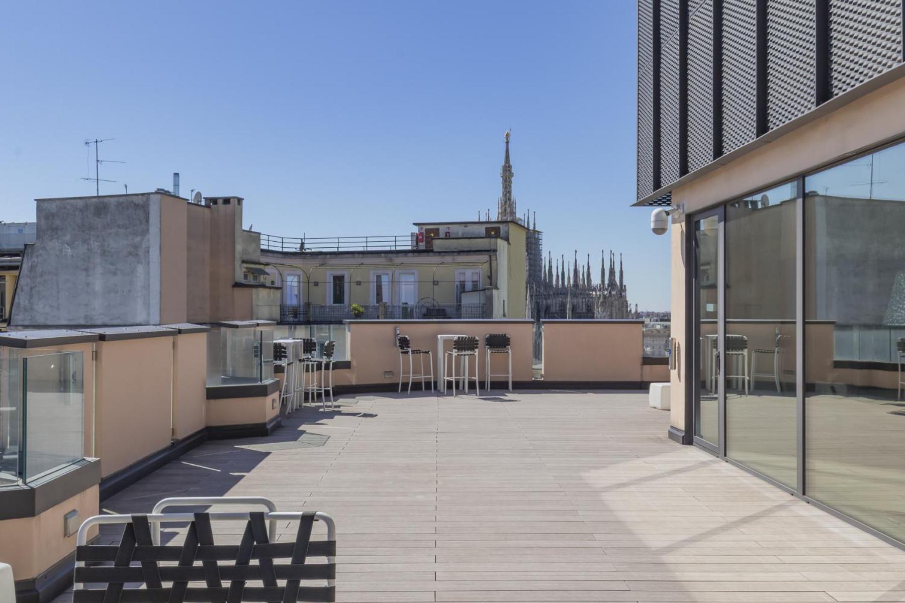 San Babila Central Tower With Panoramic Terrace Overlooking Duomo By Rentopolis Milano Exterior foto