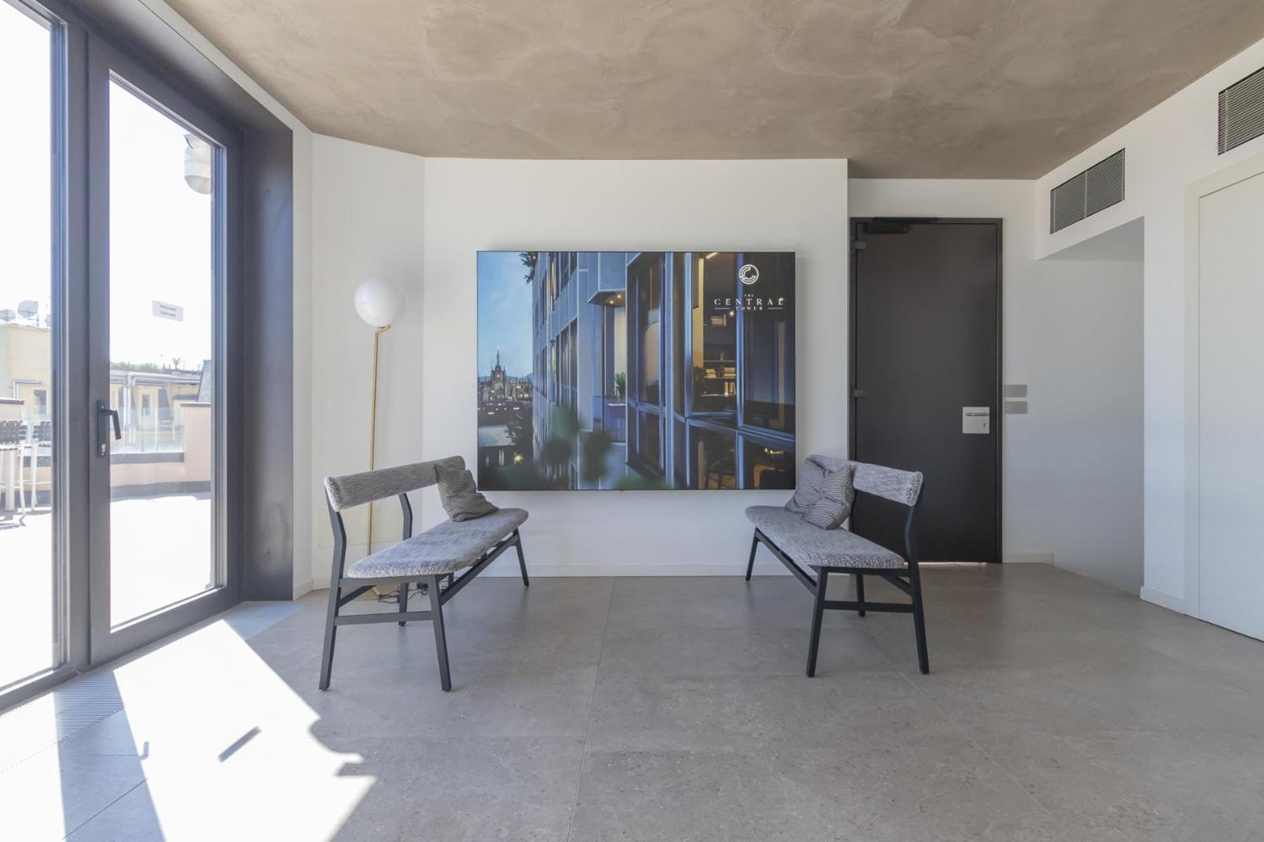 San Babila Central Tower With Panoramic Terrace Overlooking Duomo By Rentopolis Milano Exterior foto